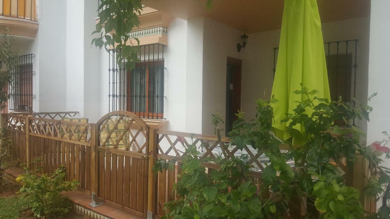 Ricky's Village El Patio Apartment